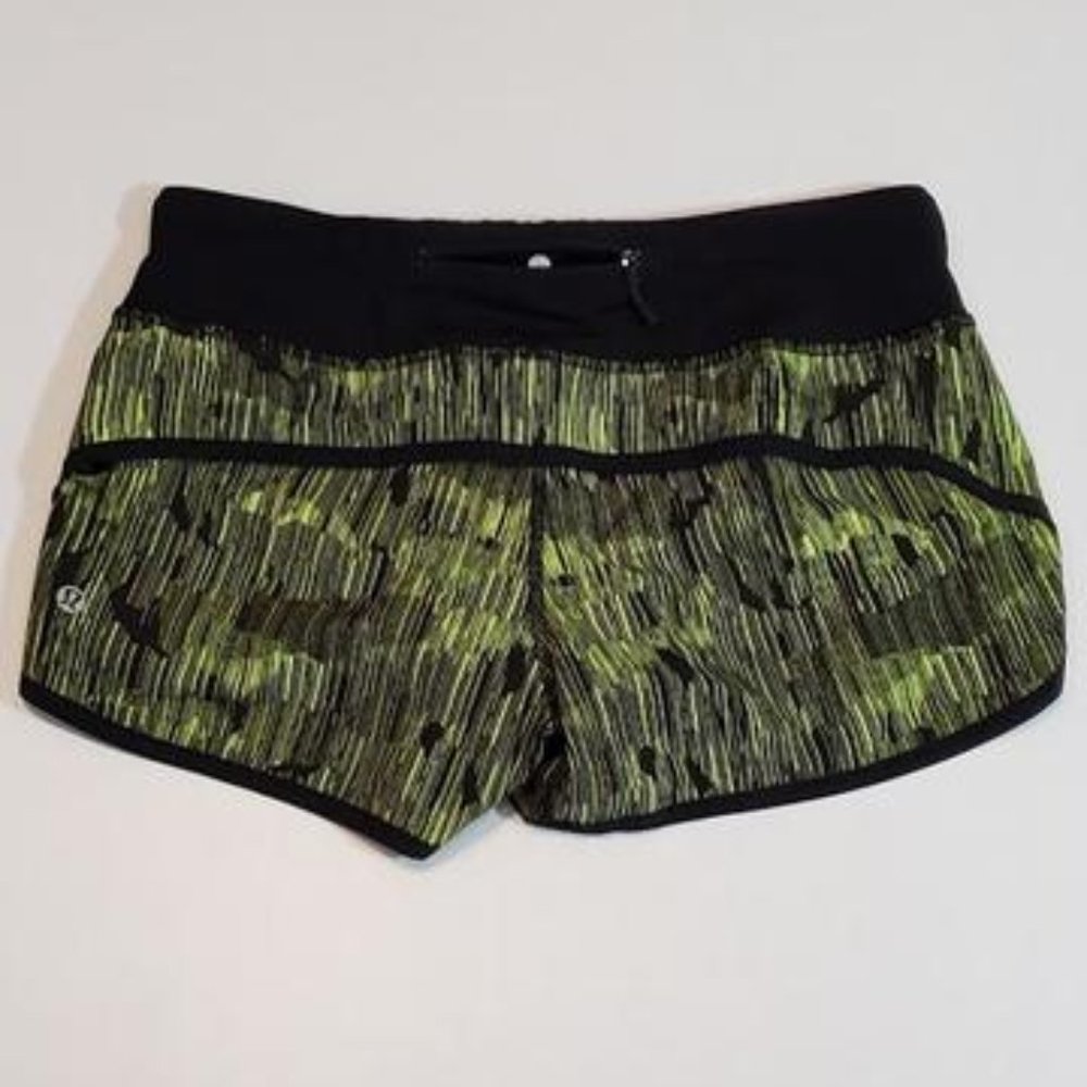 Size 4- Lululemon Speed Short (2 1/2") - Picture 2 of 2